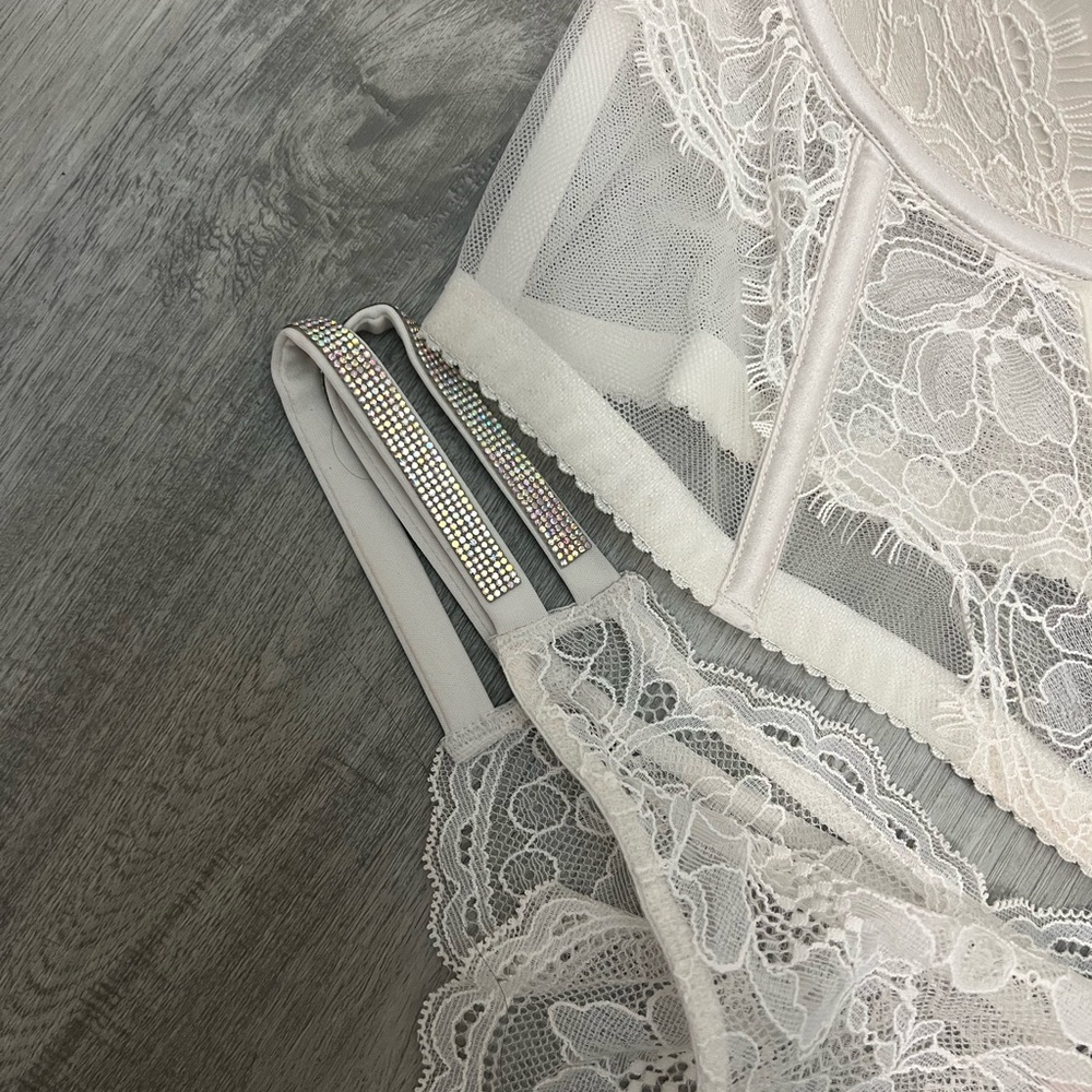 NWT Stunning Victoria’s Secret Set - Picture 2 of 7